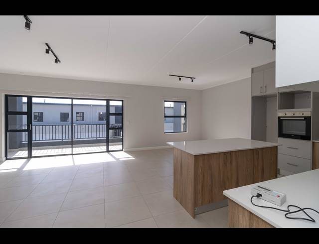 3 BEDROOM APARTMENT TO LET IN SANDOWN